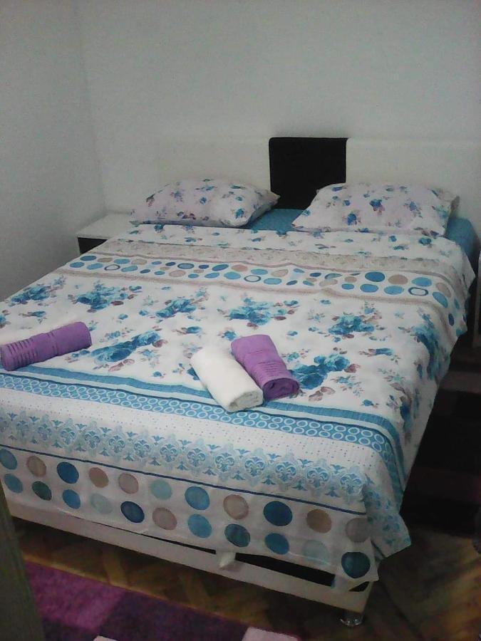 Apartmani Pavkovic Stari Mikanovci ภายนอก รูปภาพ